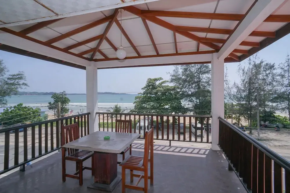 OYO 512 Agra Lanka Beach Resort