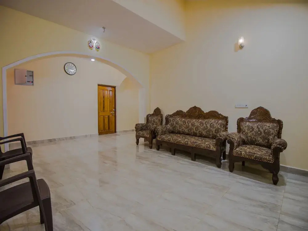 OYO 13914 Home Graceful Studio Siolim