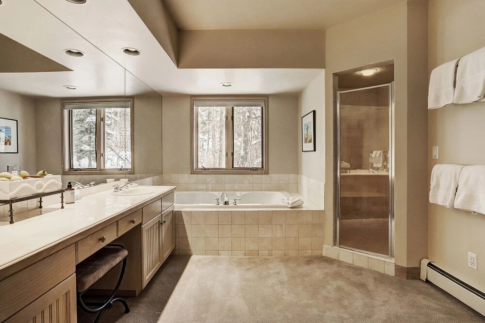 Luxurious 3 Bedroom/4 Bath Townhome- Beaver Creek Ski-in/out Townhouse by RedAwning