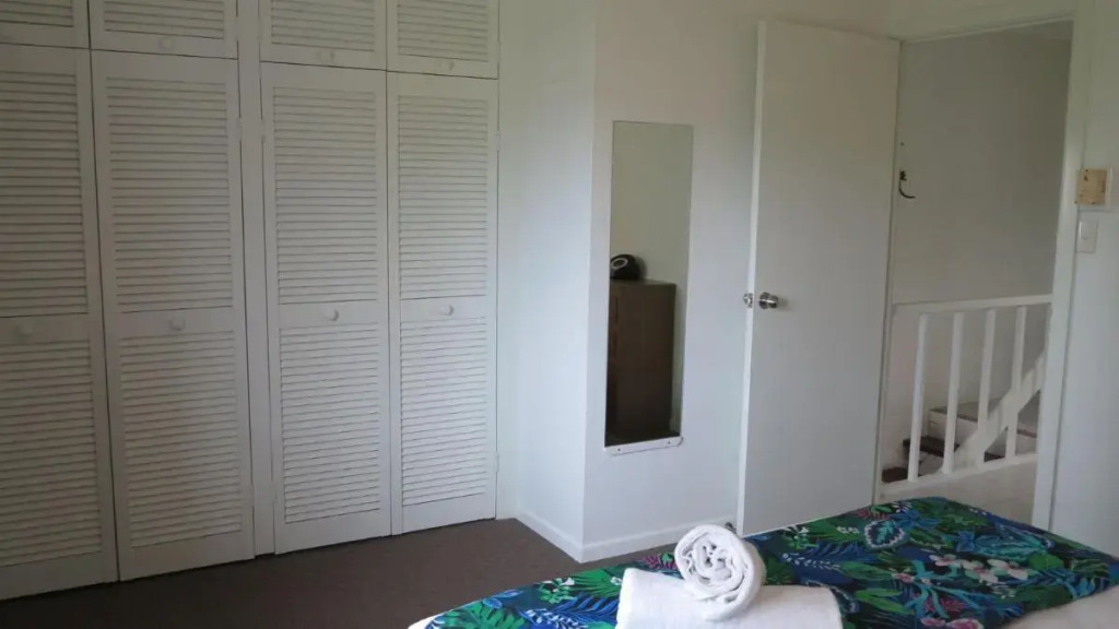 Paradise Apartments 2