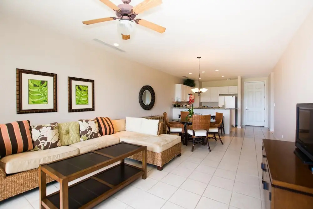 3rd-floor 2-bedroom Condo With Ocean View