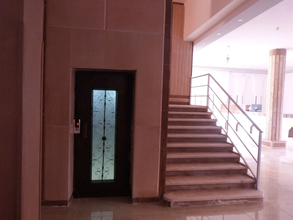 Thebes Hotel