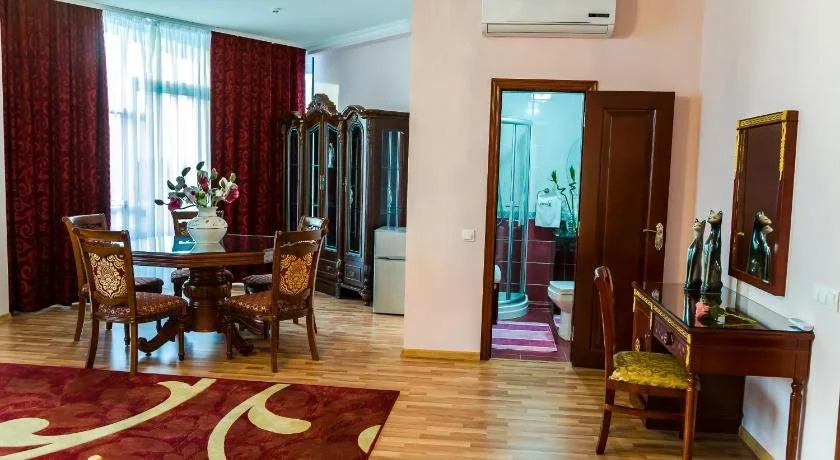 Hotel Elm