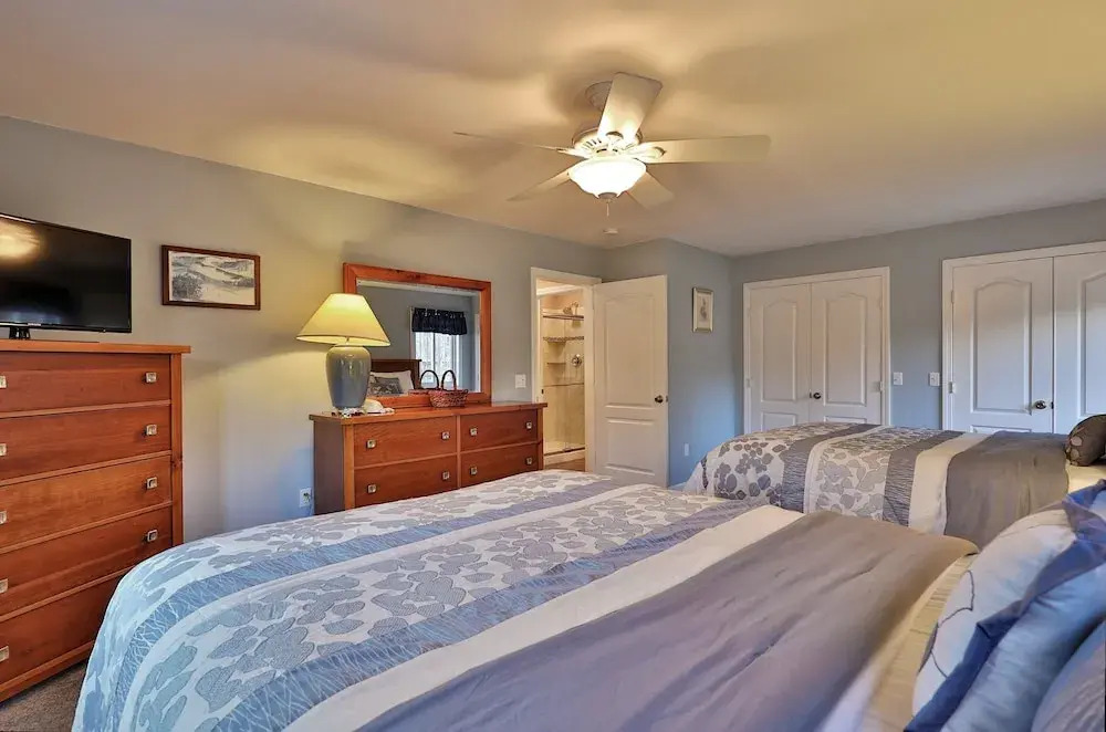 The Queens Croft V2 - Luxury Killington Ski Home. Newer. Better. Ski-ier. 3 Bedroom Home
