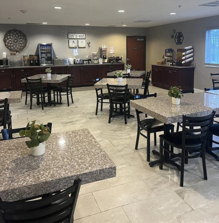 GrandStay Hotel & Suites Becker