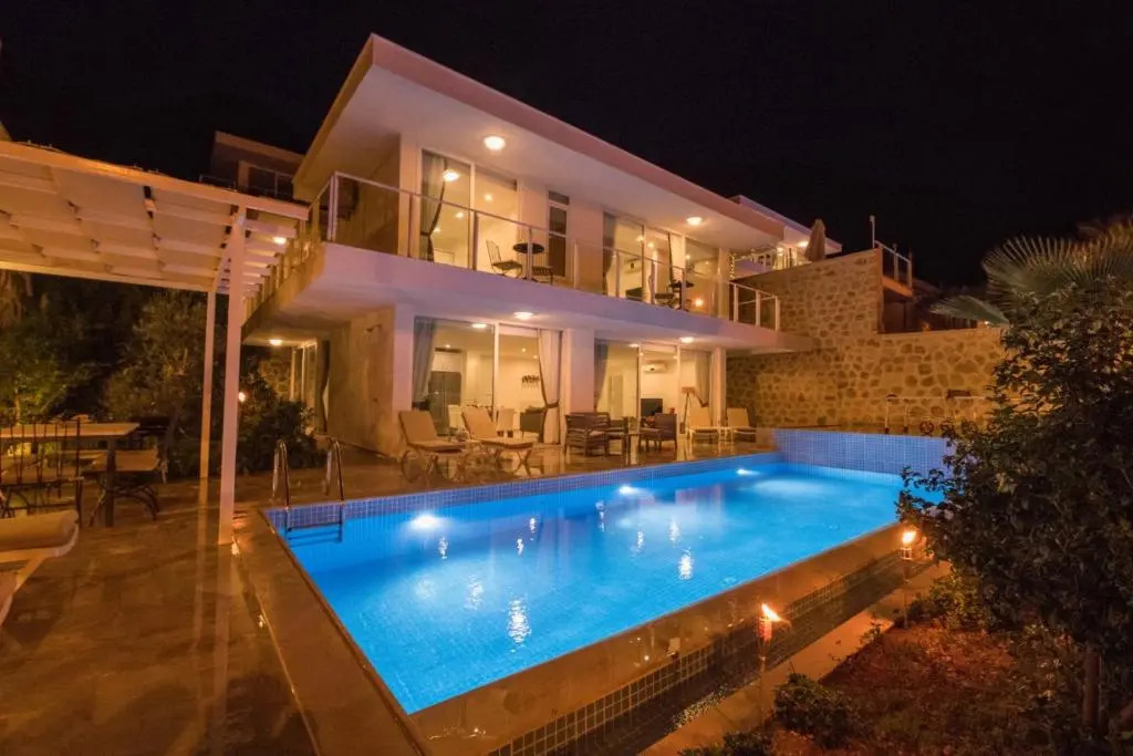 Lumiere Villas 2