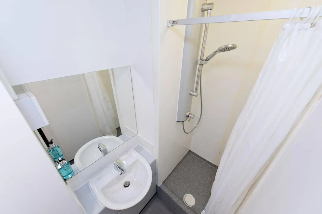 YHA London Thameside