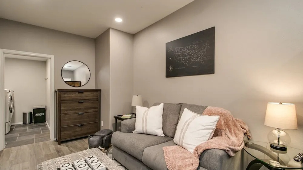 Luxury Scottsdale 5 Bdrm W/pool and Hot Tub!