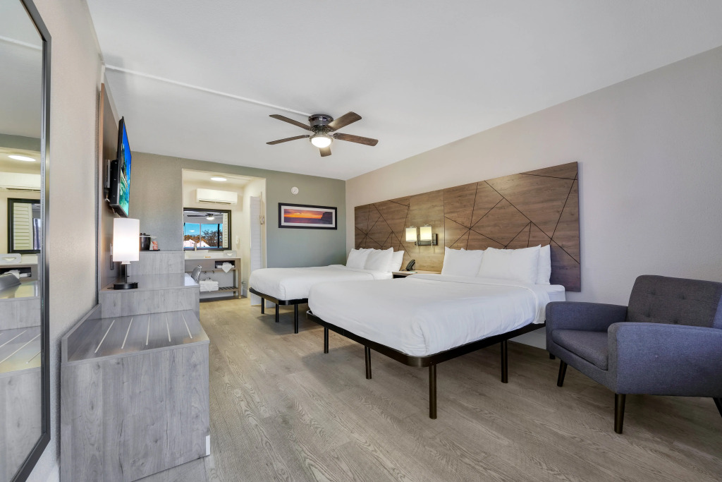 Quality Inn & Suites Airport-Cruise Port Hollywood