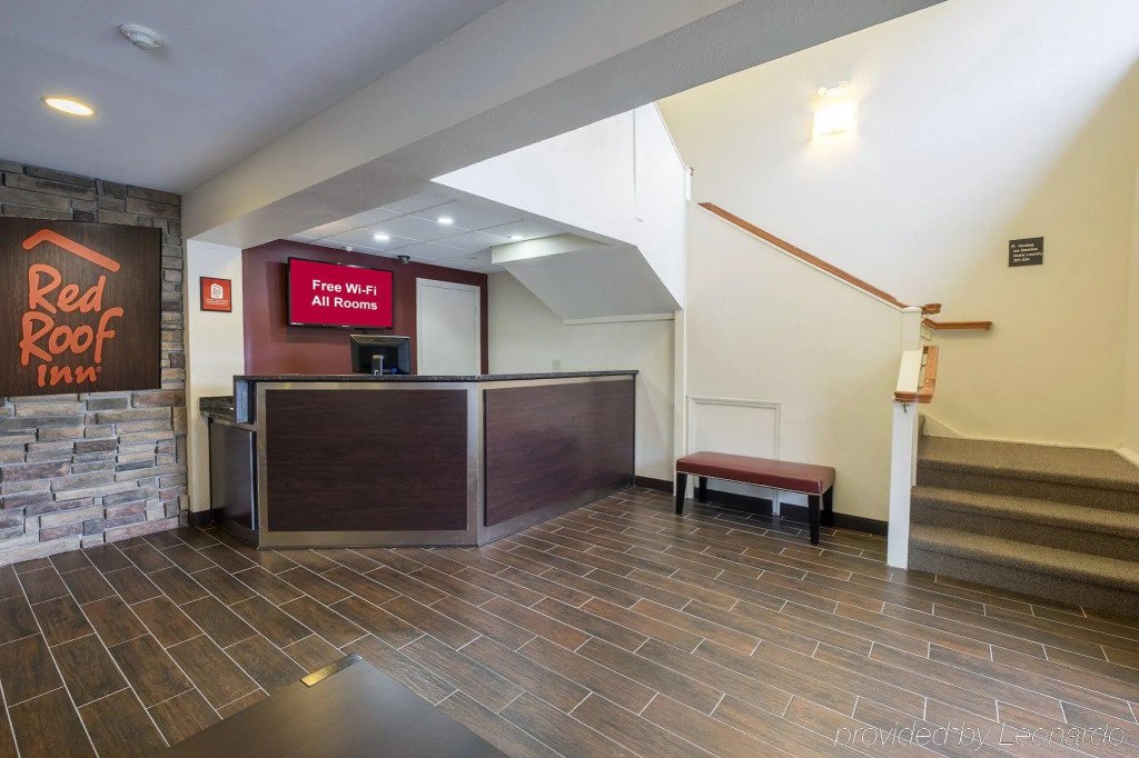 Cloud 9 Hotel