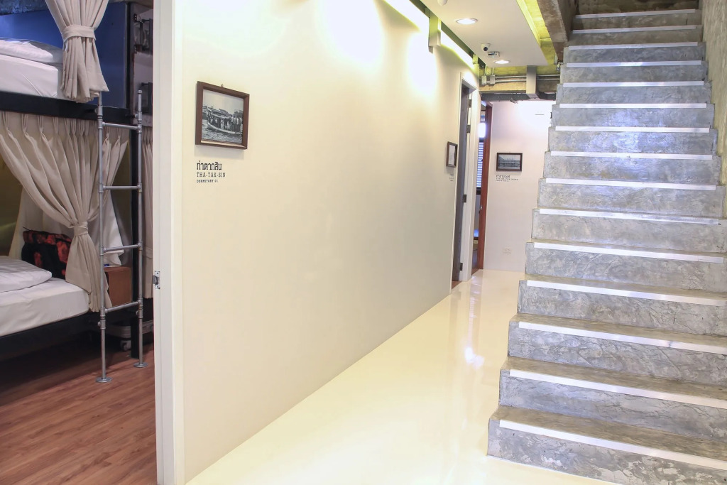 Siam Plug In Hostel