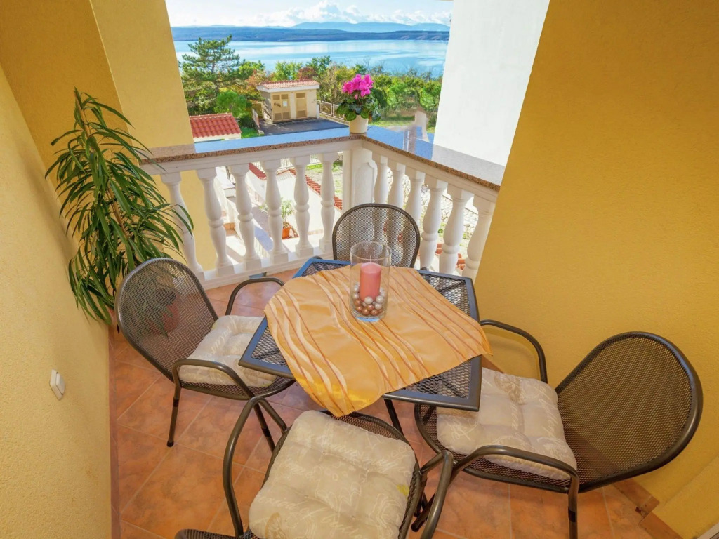 Tasteful Apartment in Dramalj with Swimming Pool