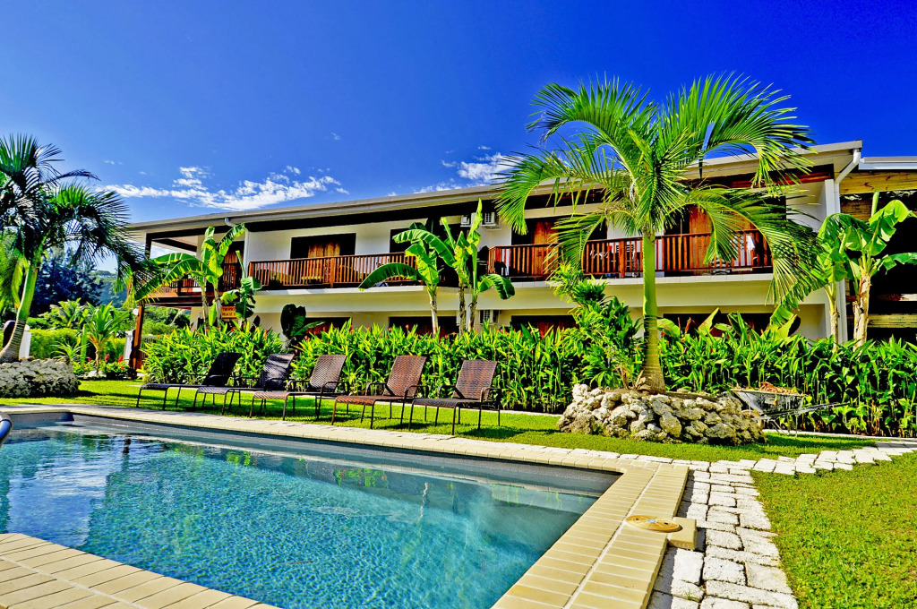 Tropicana Lagoon Apartments