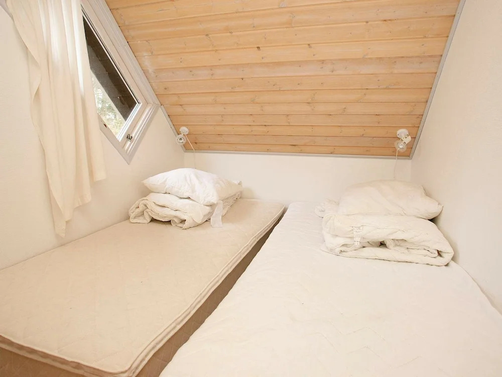 Modern Holiday Home With Indoor Whirlpool at Hals Jutland