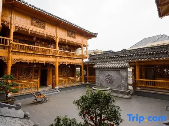 Yishanlou · Wanfeng Hidden Stay · Hui-style Design Vacation Apartment (Xingyi Wanfenglin)