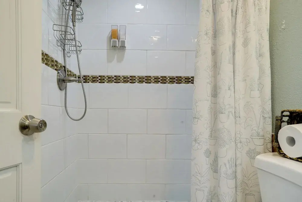 Gated 1BR Apt Near UMC + Texas Tech