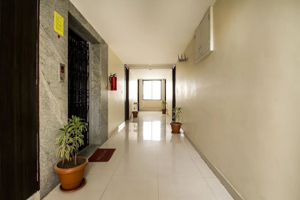 OYO 7672 Pride Inn