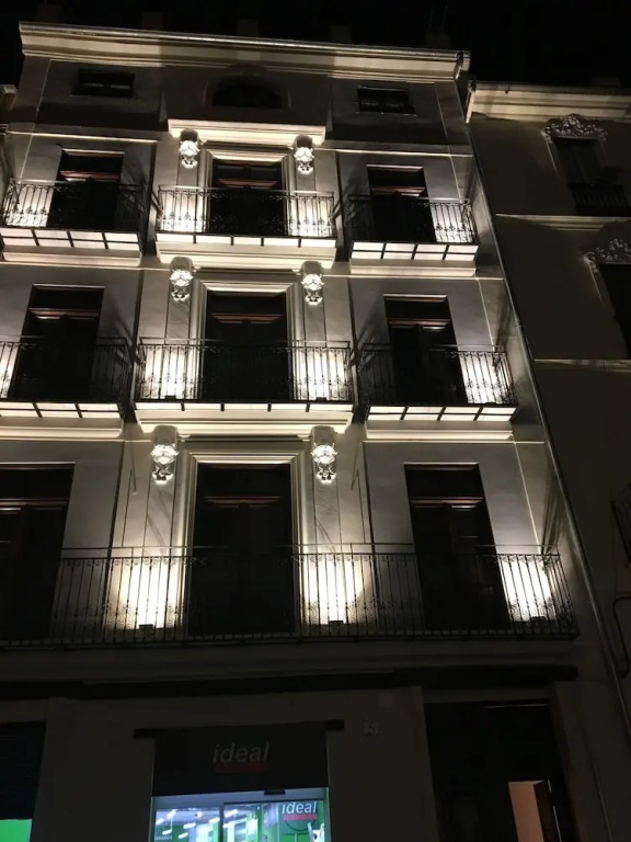 La Perla Apartments