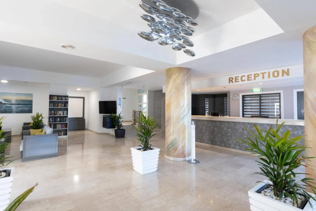 Vrissaki Hotel Apartments