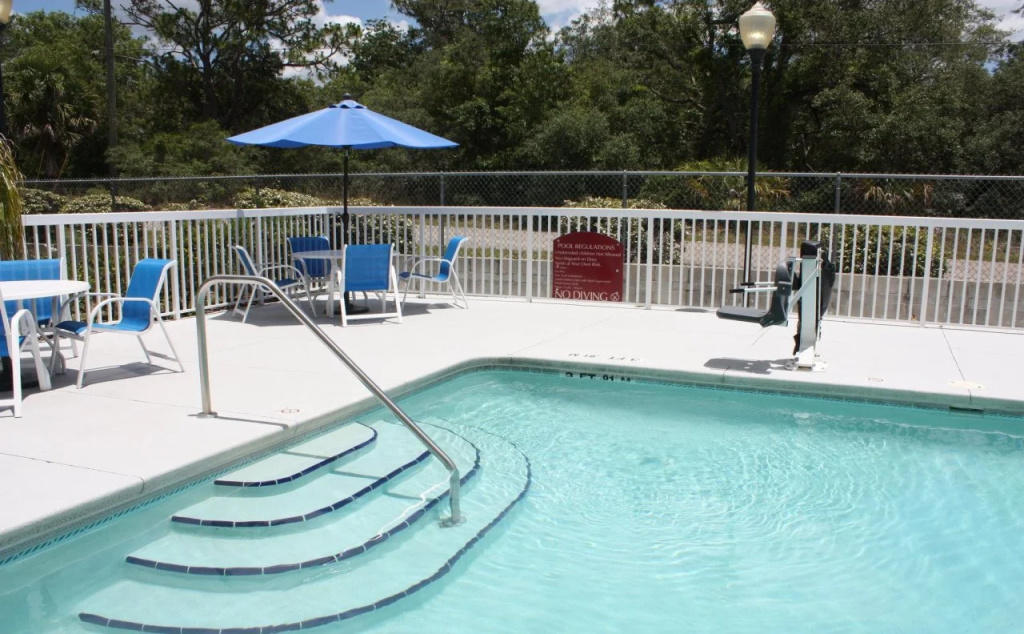 Holiday Inn Express & Suites Spring Hill by IHG