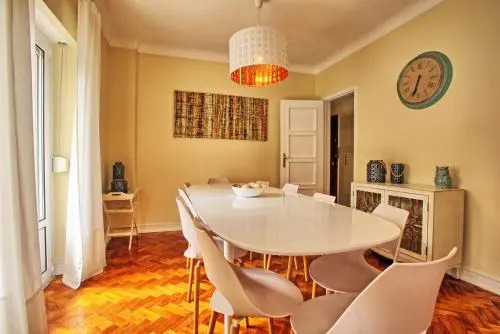 Almirante 3-Four Bedrooms