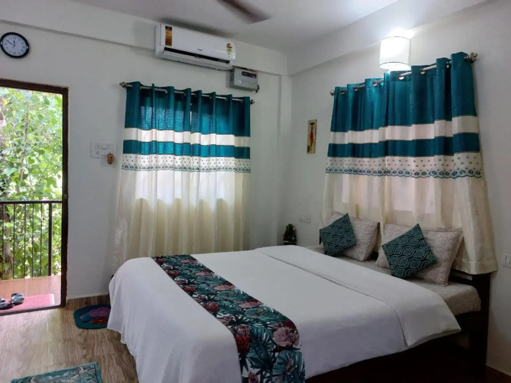 Spectrum Hub beach side Studio Apartment - Candolim - Goa