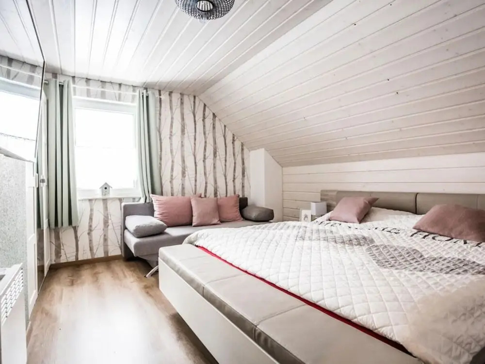 A gem of a Modern Retreat