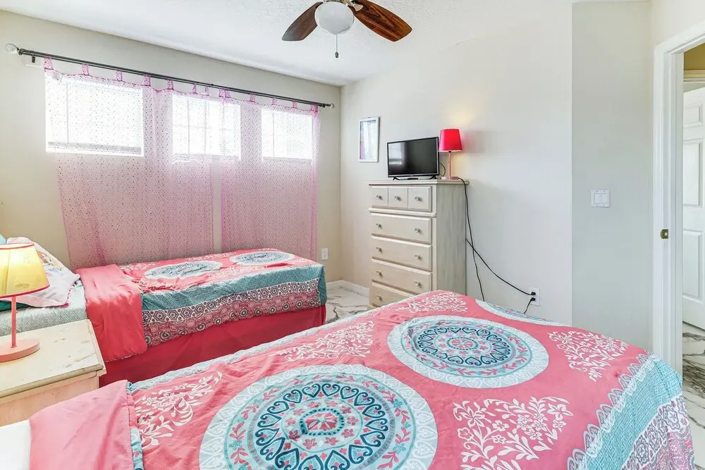Private Pool & Spa: Disney-area Family Home!