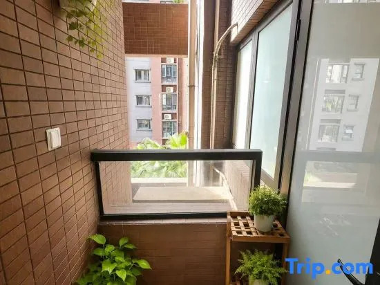 Lavender Hotel Apartments (Zhujiang New Town Subway Station US Consulate Visa Office)