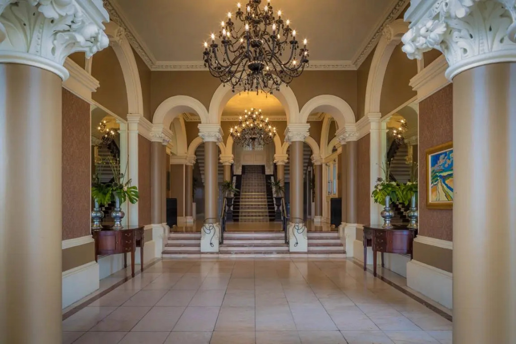 Royal Marine Hotel