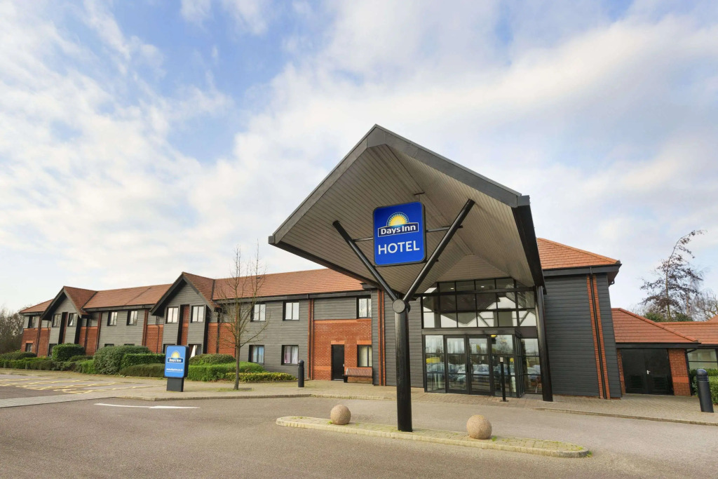 Days Inn by Wyndham Stevenage North