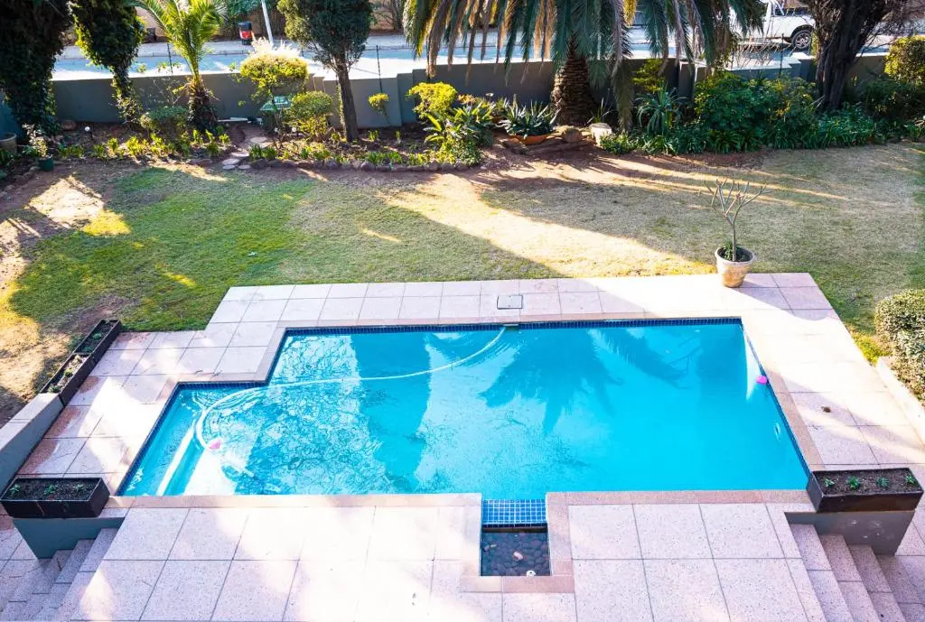112 on Kloof Villa