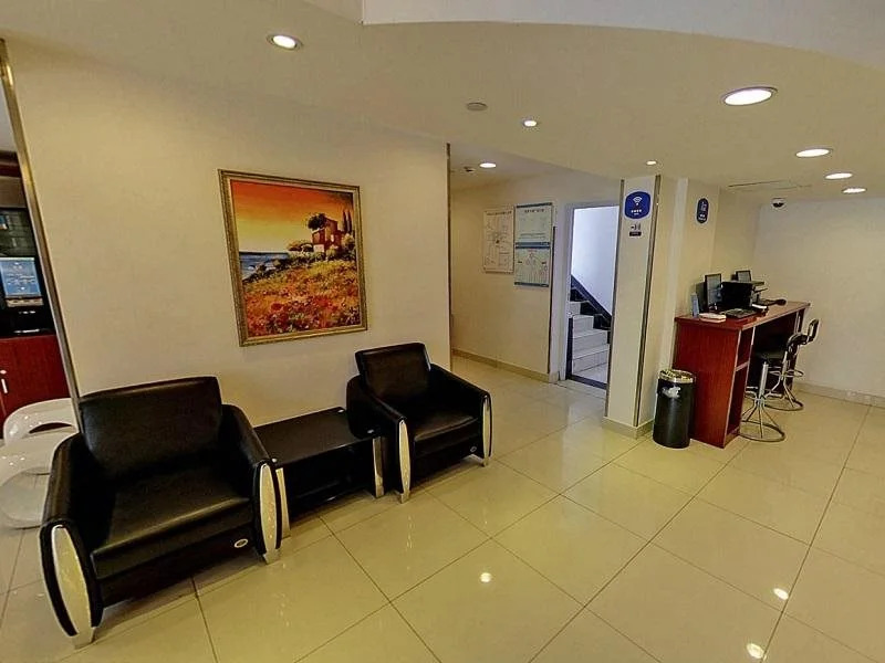 Hanting Express Shanghai Zhizaoju Road