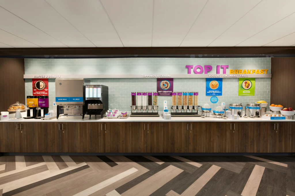 Tru by Hilton Lancaster East