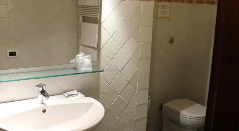 A La Casa Dei Potenti