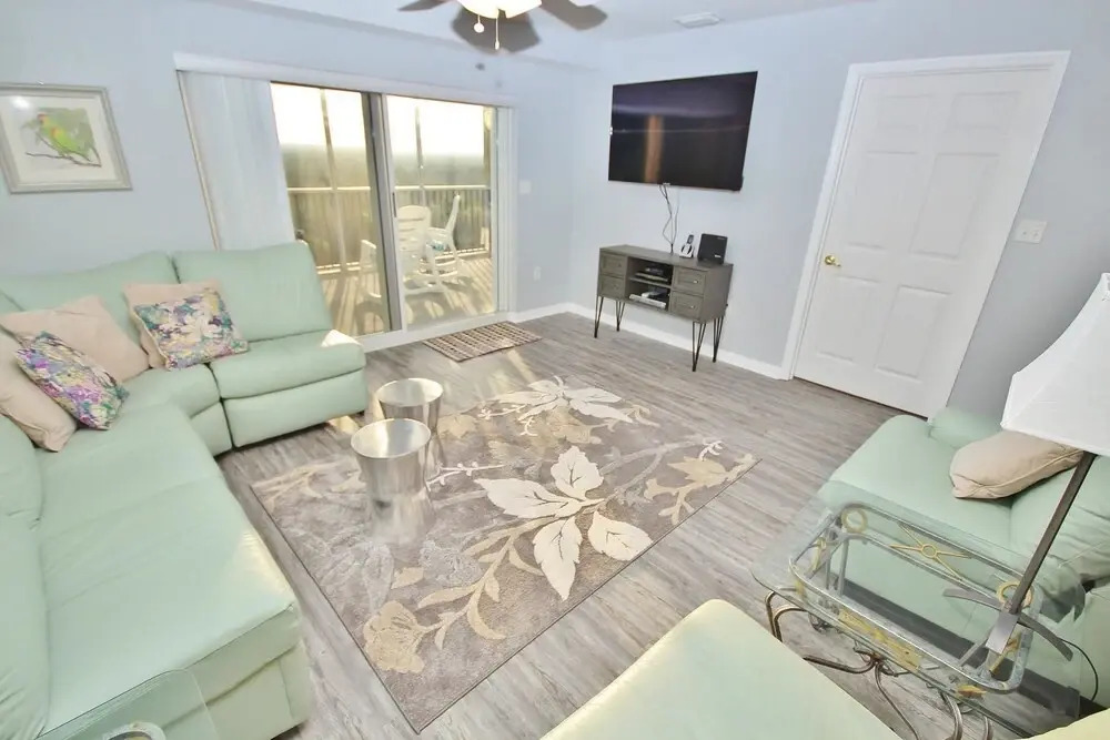 Oceanwalk 6-506 Apartment 2