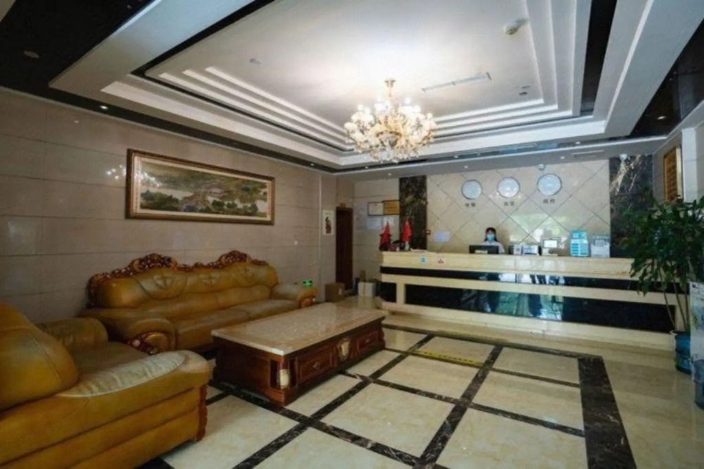 Gulin Jingyue Hotel (Tianli Wine Street Branch)