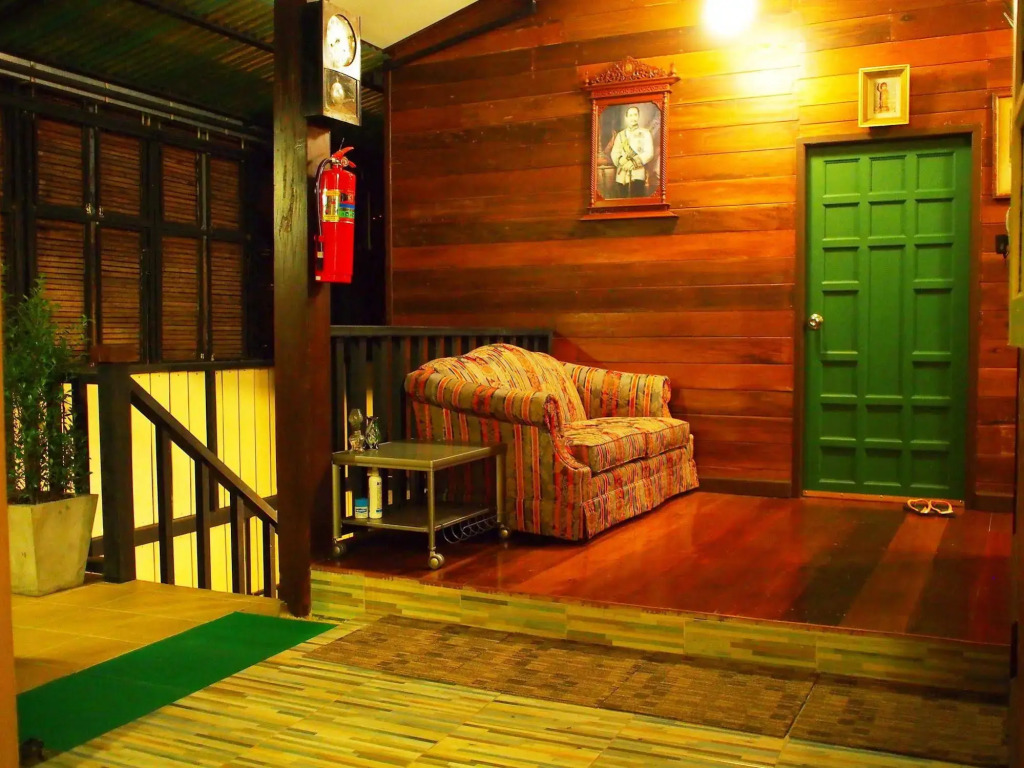 Chommuang Guest House