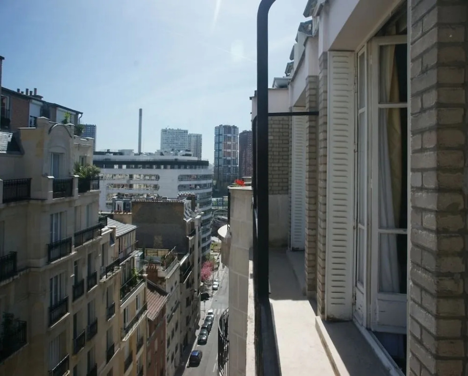 216500 - Beautiful 120 sqm duplex apartment for a family or two couples to rent in a privileged area