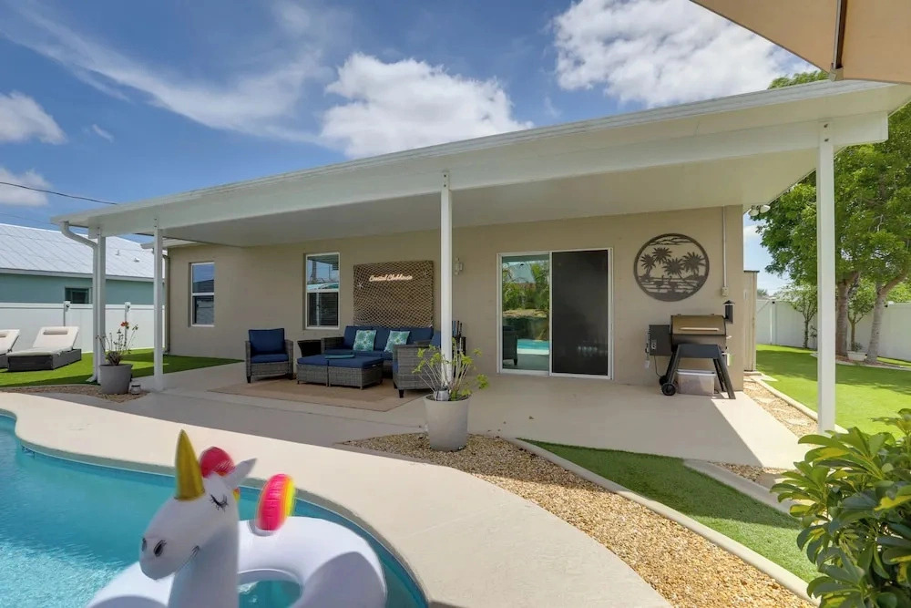 Swim, Golf, Grill & Chill! Port St Lucie Getaway