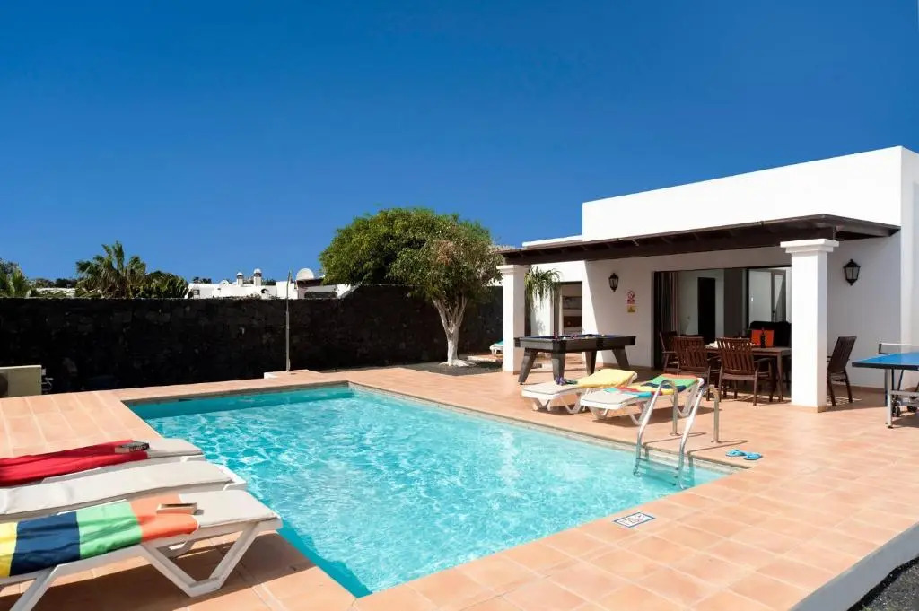 Villa Papagayo by Villa Plus