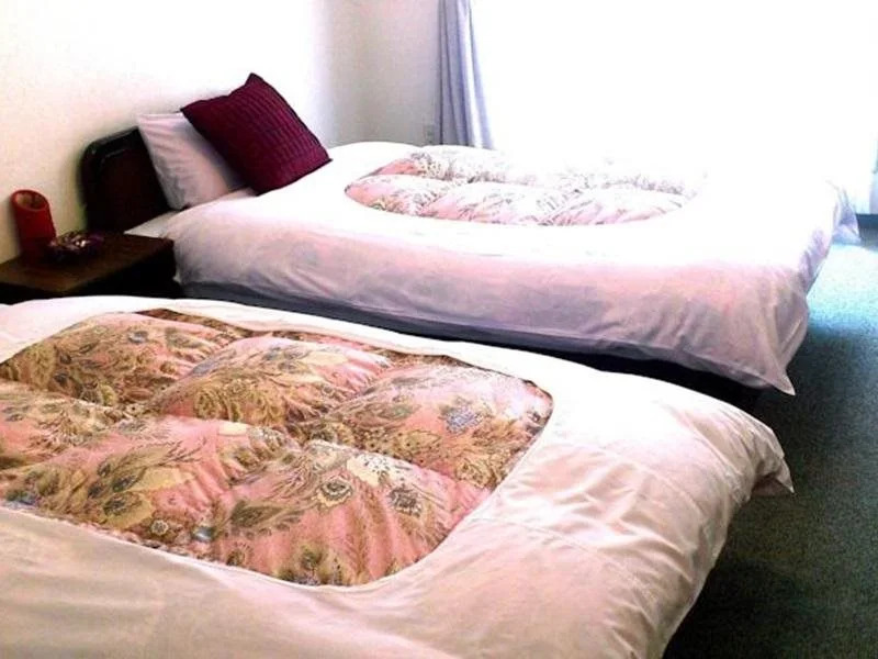 Tenjin Lodge