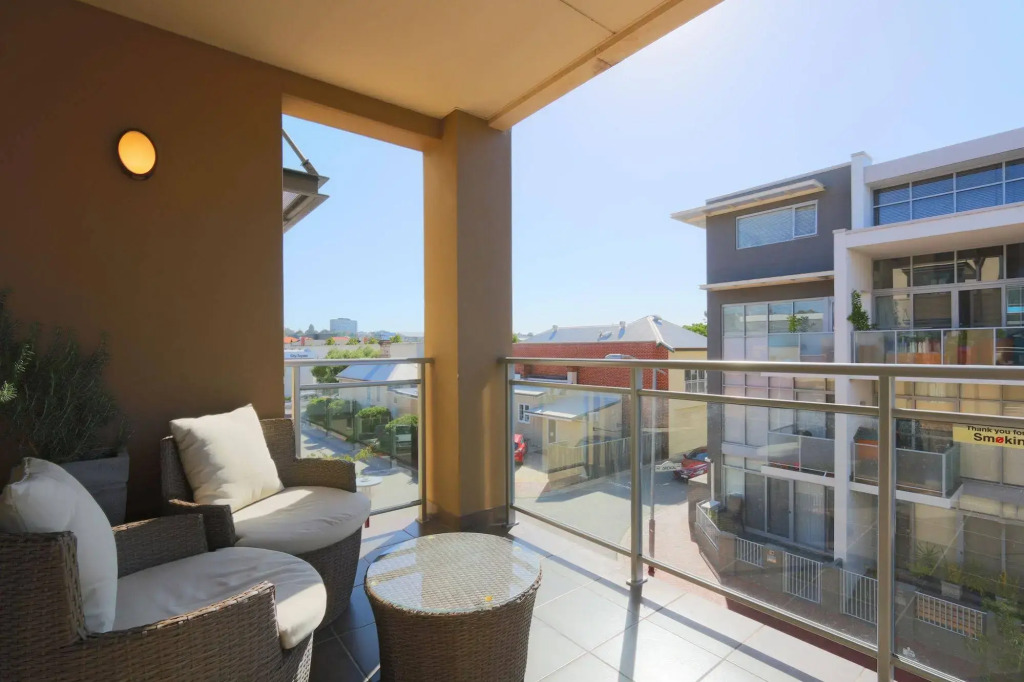 Verandah Apartments