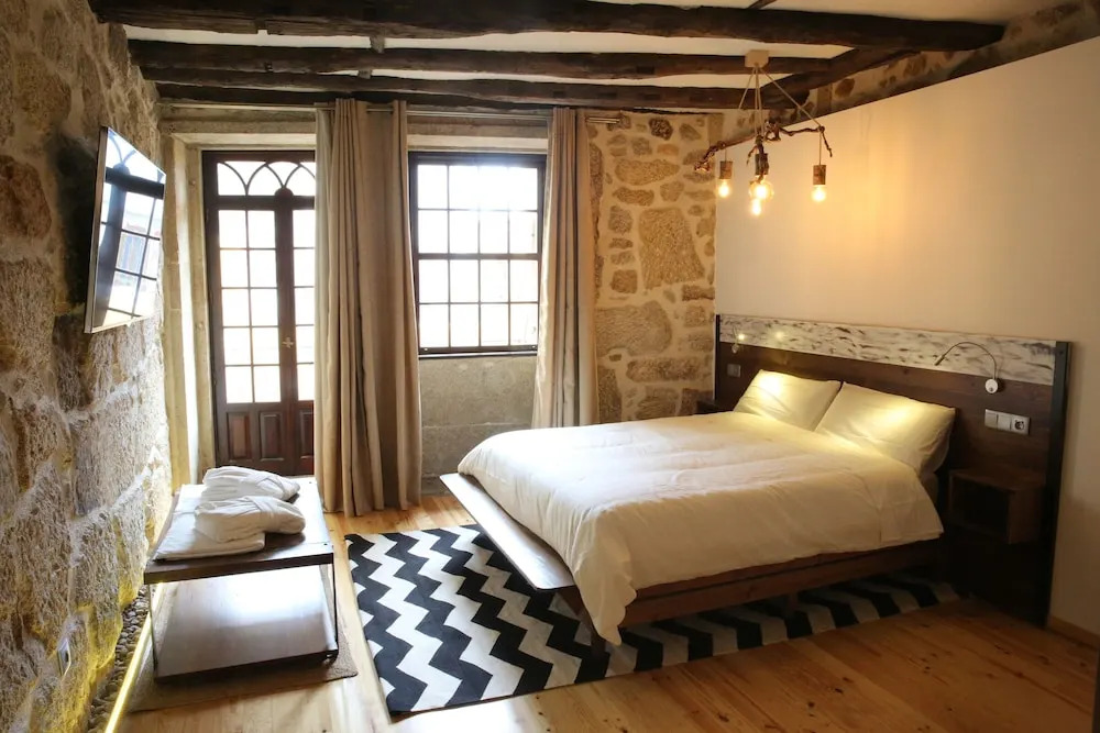 Porto Est. 1830