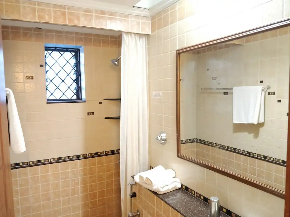Granpas Inn Hotel Bougainvillea