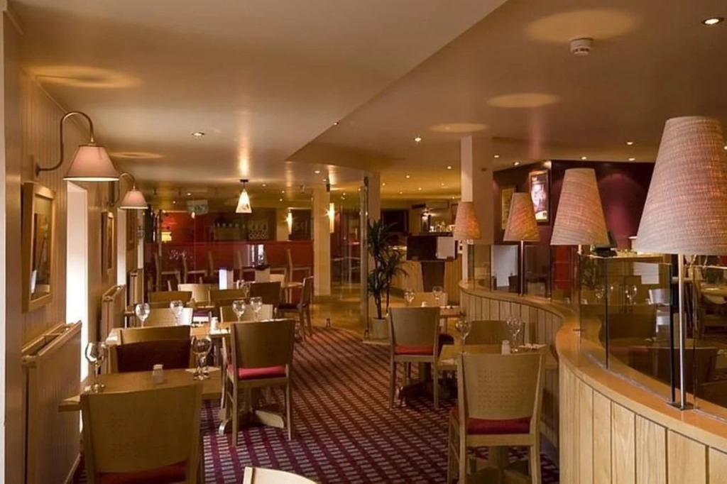 Отель Premier Inn Inverness Centre Millburn Rd