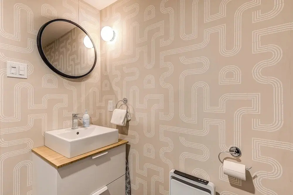 Quebec City 2 Bedroom Treasure