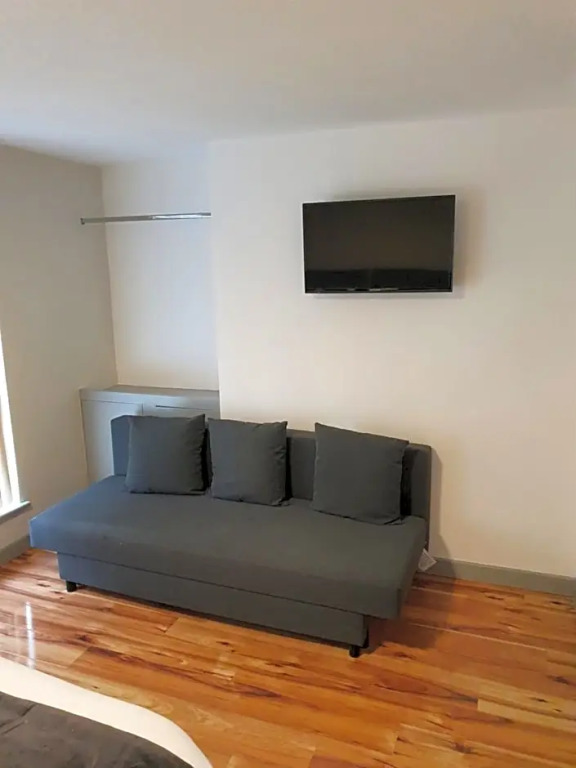 City Centre 5 double bedroom detached