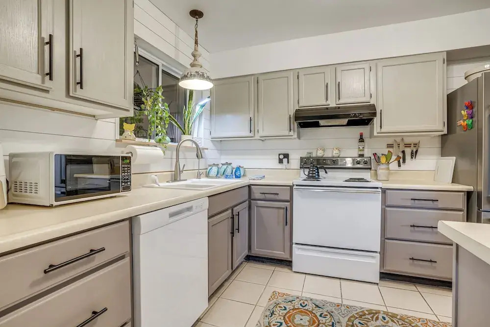 Close to Golf & Casinos! Sun City Getaway