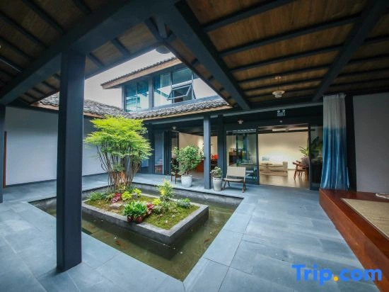 Lanwu X-Space Guesthouse (Huangshan Xixinan Ancient Village Branch)